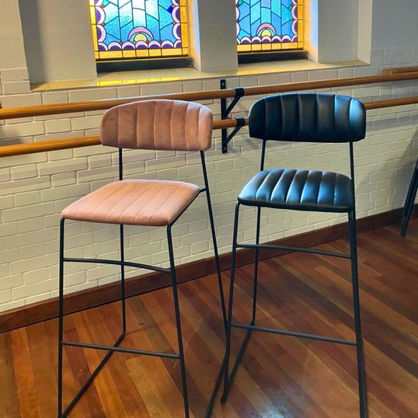 mundo bar chair oud roze