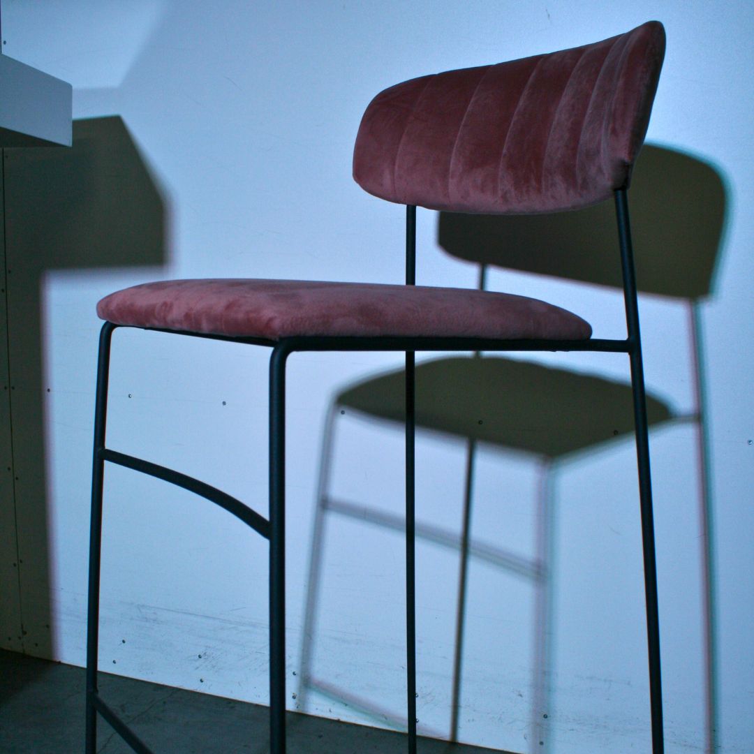 mundo bar chair oud roze